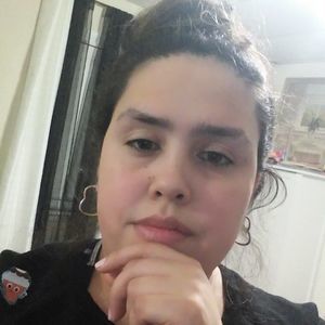 Meet your Posher, Raquel